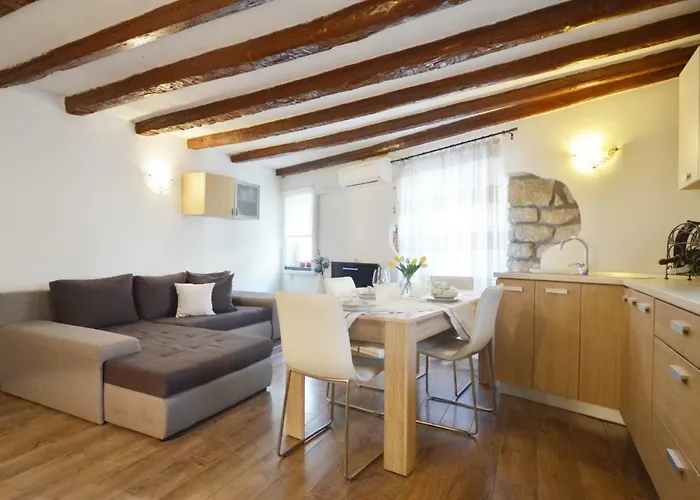 Apartment Eleni